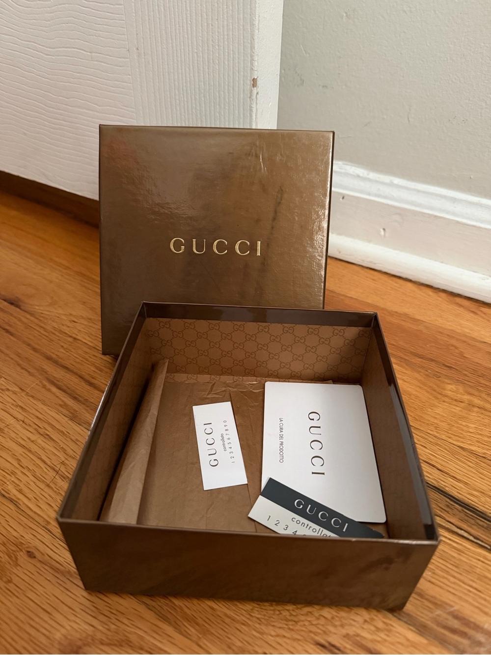Vintage Gucci Abbey D-Ring Compact Wallet with Box - Picture 12 of 12